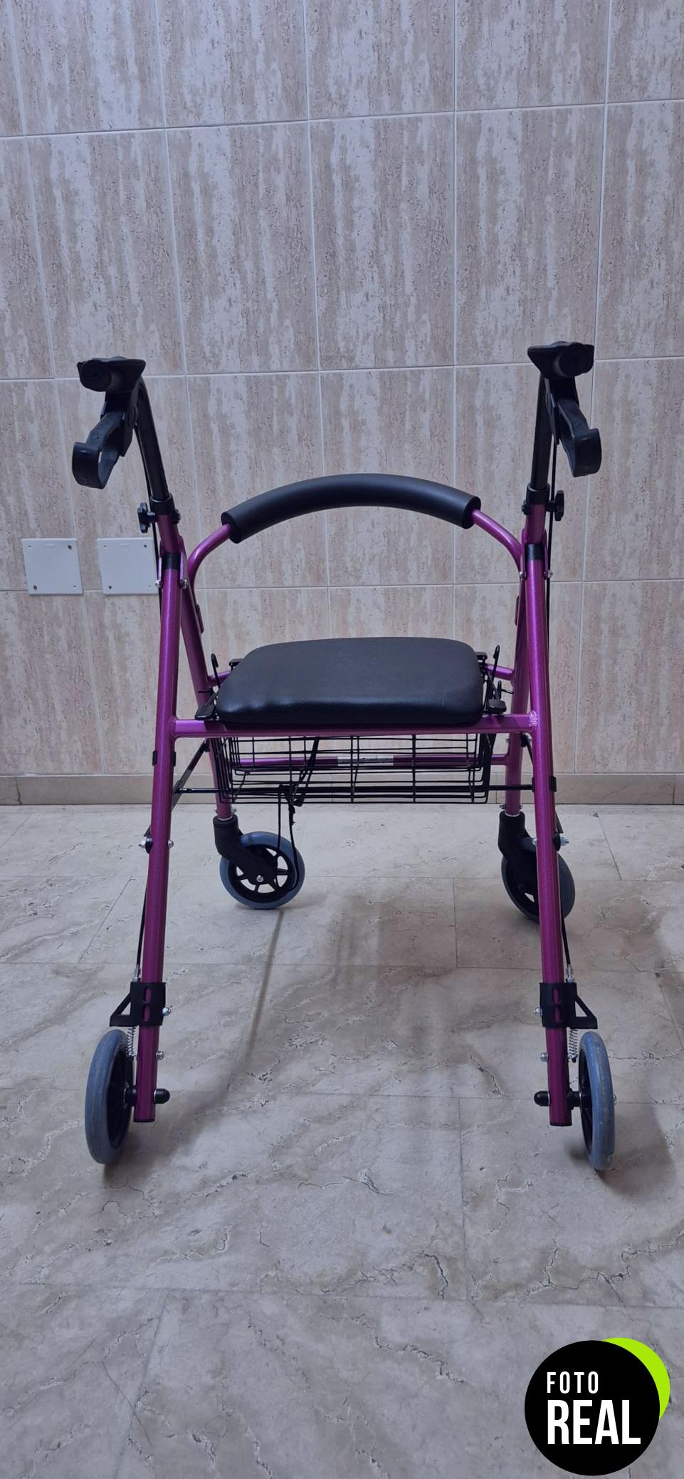 andador-mobiclinic-escorial-4-ruedas-azul-foto-3